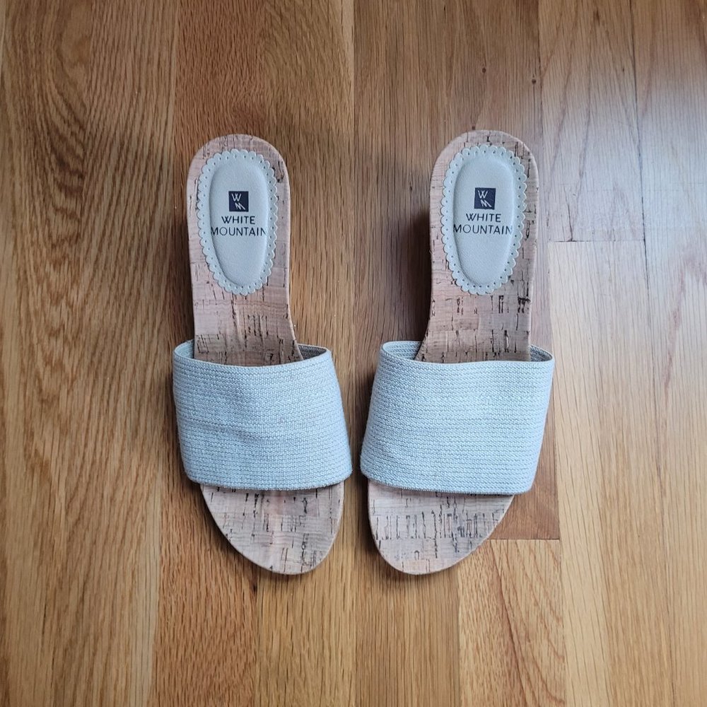 White Mountain Tan Canvas Cork Wedges Size 7- Gently Worn